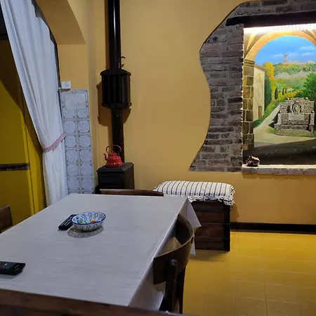Borgo Maggiore * Radicofani