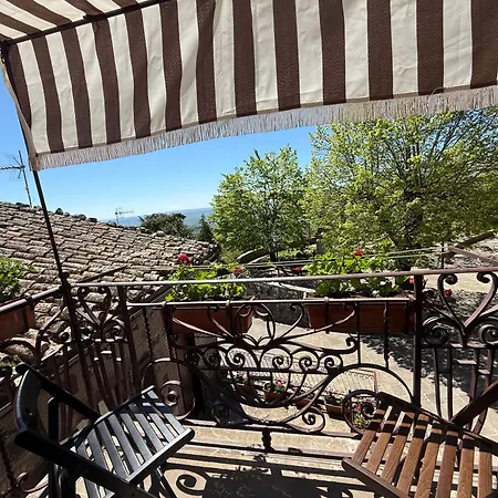Borgo Maggiore * Радикофани